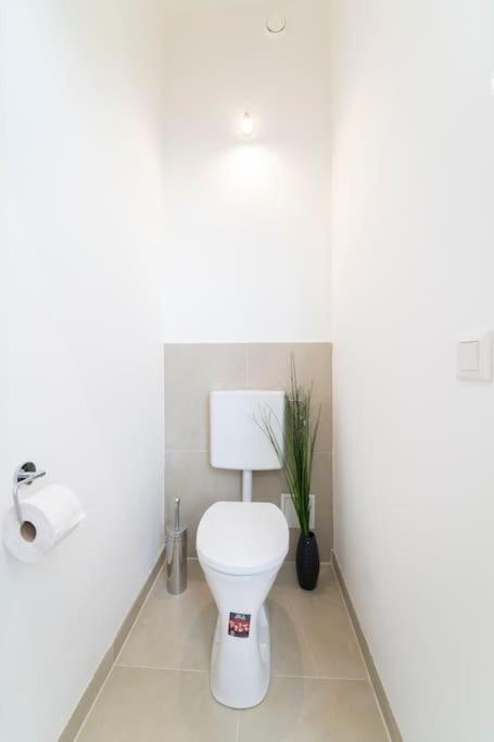 Comfort Nahe Uno-city Und Vic Levestate Wien