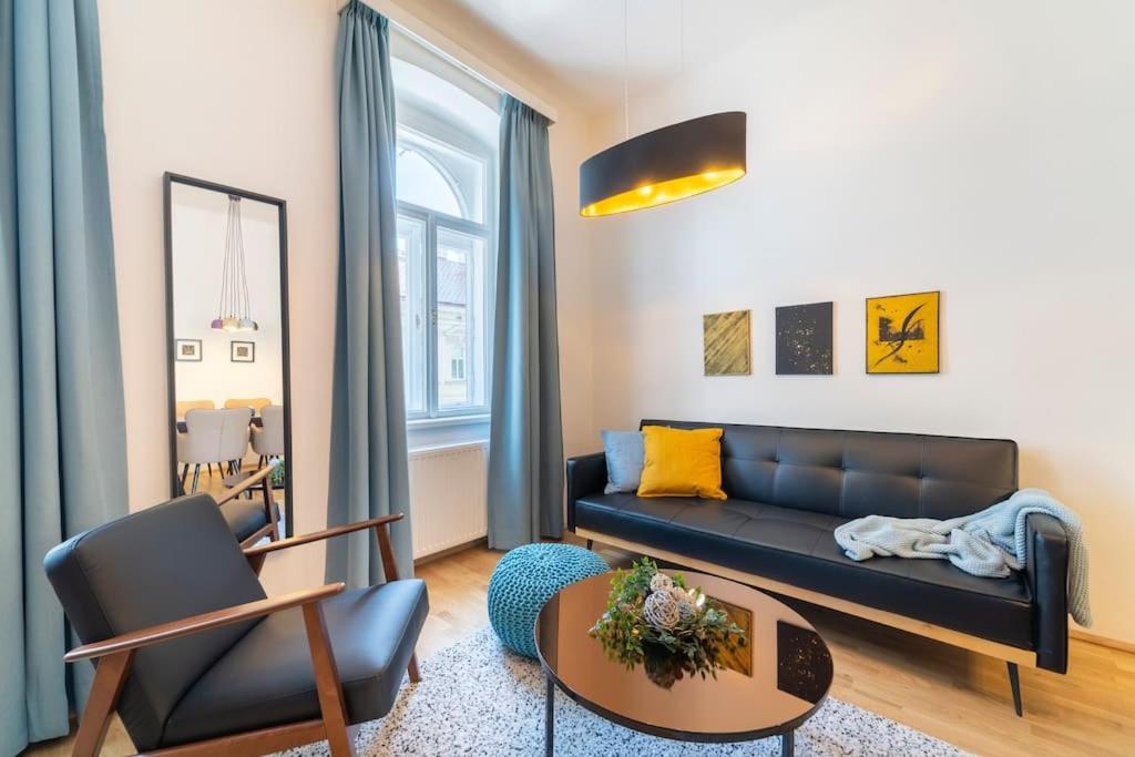 Comfort Nahe Uno-city Und Vic Levestate *